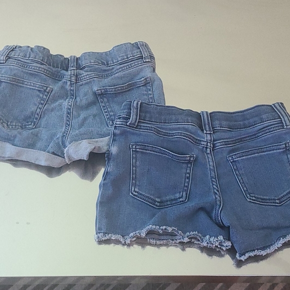 Girls shorts size 8 - Picture 2 of 3